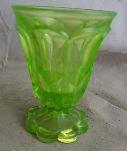 Antiker pressglas becher - pressglas,