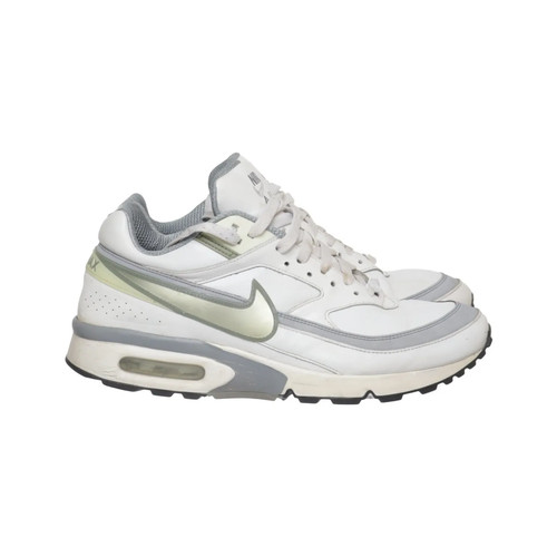 Nike air sneaker - nike, sneaker,