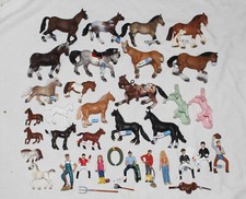 Pferde === 32 Tiere Menschen Reiter Figuren Bully Bullyland