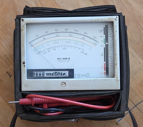 Analoges messgerät metrix - messgerät,
