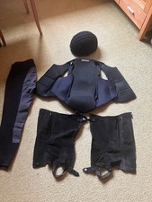 Reitsachen - Helm, Weste, Hose, Chaps für Kinder (12-13 Jahre)