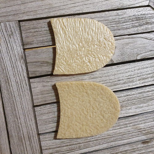 Absätze aus naturkrepp - aus,