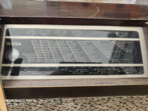 Antique tube radio - radio,, 759