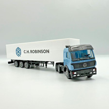 Mercedes-Benz SK mit Auflieger "C.H. Robinson "Global Freight Maßstab 1/87
