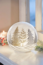 LED-Stimmungsleuchte Winterwald, Kugelleuchte aus Glas in Frost-Optik