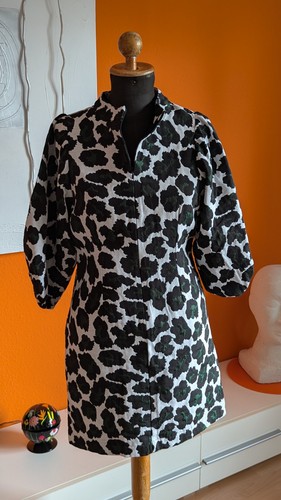 Kleid neu von essential - kleid,