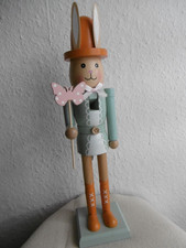 Nußknacker - Osterhase  ( kein Erzgebirge )  ca. 35 cm
