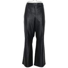 Collection Chalice, Lederhose