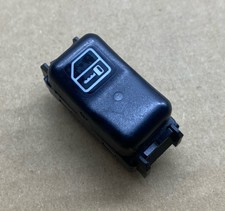 Mercedes W140 W202 Schalter Knopf Zentralverriegelung 2028204010 TOP