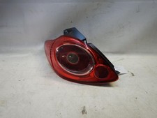 Ford KA RU8 Rücklicht links
