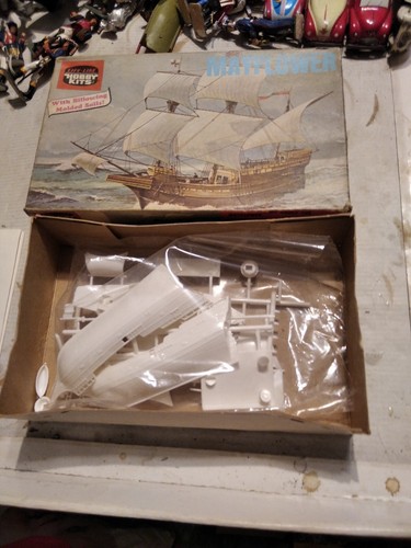 Life like mayflower kit - like,