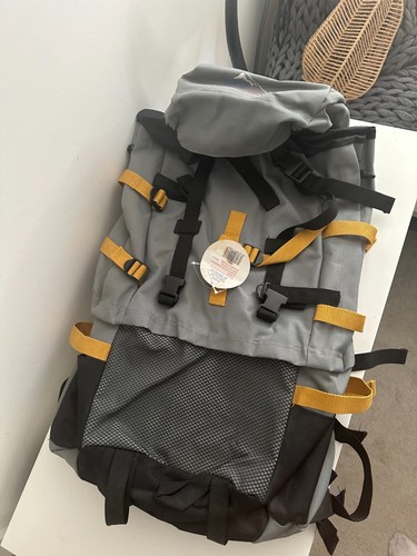 Mountain traveller - mountain,