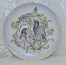 Monatsteller  Hutschenreuther - " Star u. Osterglocken "  April