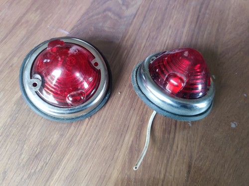 Oldtimer leuchte rot - oldtimer,