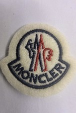Moncler Ersatz Sport bestickt