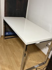 Schreibtisch Weiß Hochglanz 140x70x76,5 inkl. LED-Leiste