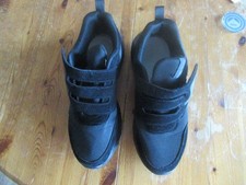 Schwarze Halbschuhe Grösse 43 Neuwertig, nie Getragen