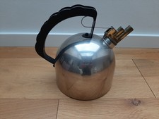 Designer Wasserkessel von Alessi Designklassiker von Richard Sapper