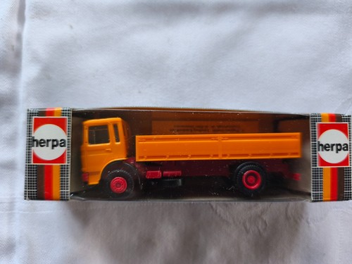 Herpa man pritsche orange - man,