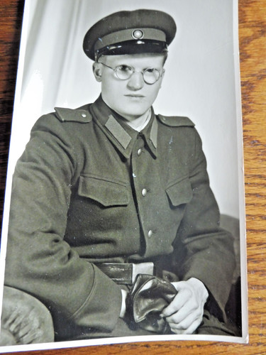 Grenzsoldat portrait foto ddr - grenzsoldat,