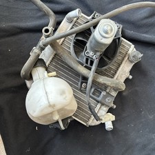 Gilera DNA 125 Kühler mit Ausgleichsbehälter und Lüfter 