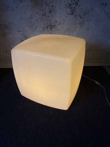 Beleuchteter sitzwürfel - beleuchteter,