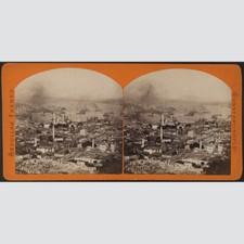 Stereofotografie: Abdullah Frères. Panorama mit Hafen (2) Istanbul um 1870. 