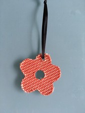 Feuerwear Anhänger Unikate aus Feuerwehrschlauch rot Blume ca. 5,5 cm