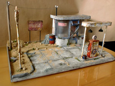 1:18 Diorama Tankstelle ( Lost