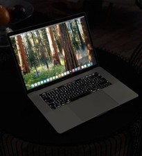 Apple MacBook Pro 15,4”