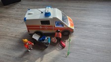 Playmobil Krankenwagen mit