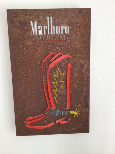 Marlboro medium leuchtreklame - marlboro,