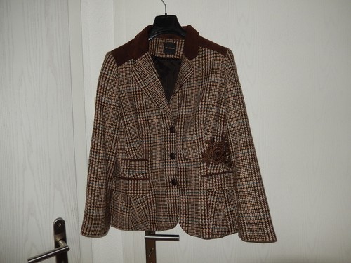One touch blazer - one,
