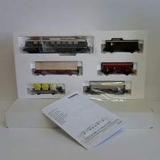 E-Lok und 5 Waggons (aus