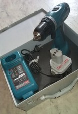 12V Makita Akkuschrauber mit Akkuladestation im Trage Koffer  Funkioniert gut 