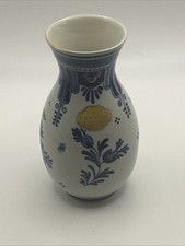 Delft Blue & White Flower Bud