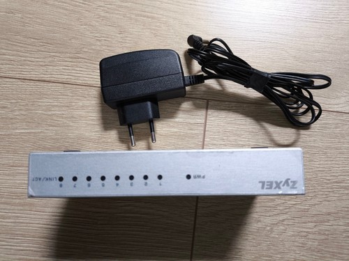 Zyxel port 100 mbps - 8,