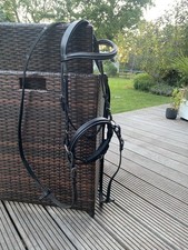 Gebisslose Leder Trense, Anatomisch, mit Zügeln, Größe COB , Schwarz.