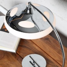 cagü: Design Tischlampe