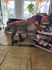 Jurassic park bull rex - bull, t-rex