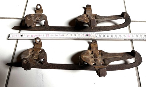 Antike alte schlittschuhe - antike,