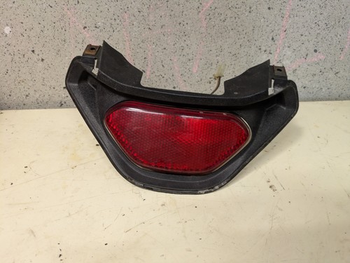 Rücklicht verkleidung - +,