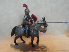 SCHLEICH RITTER MIT LANZE  AUF