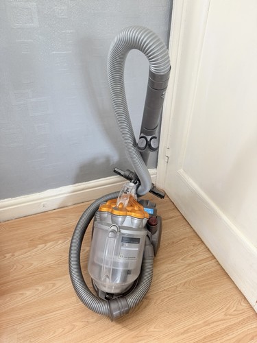 Dyson pull along - dyson,
