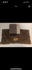Louis Vuitton Schal eckig