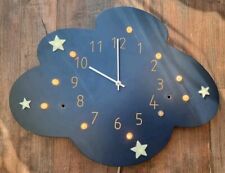 Wanduhr Wolke - 10 Minilampen - flouriszierende Sterne