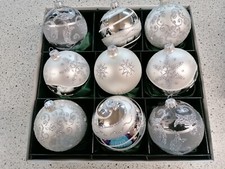 Christbaumkugel Weihnachtskugel Christbaumschmuck Krebs Lauscha 8 cm silber weiß