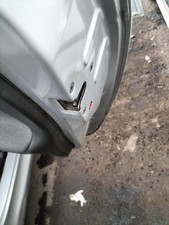 TÜRSCHLOSS RECHTS HINTEN