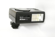 Nikon Speedlight SB-10 Blitz /