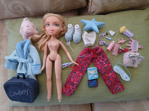 Bratz slumber party - bratz, cloe
